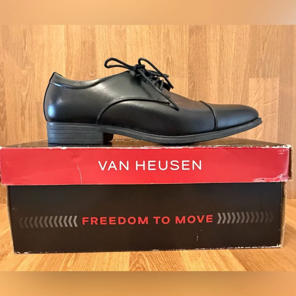 Van Heusen Flex Black Dress Shoes Men’s Size 10W | Like New | Box Included